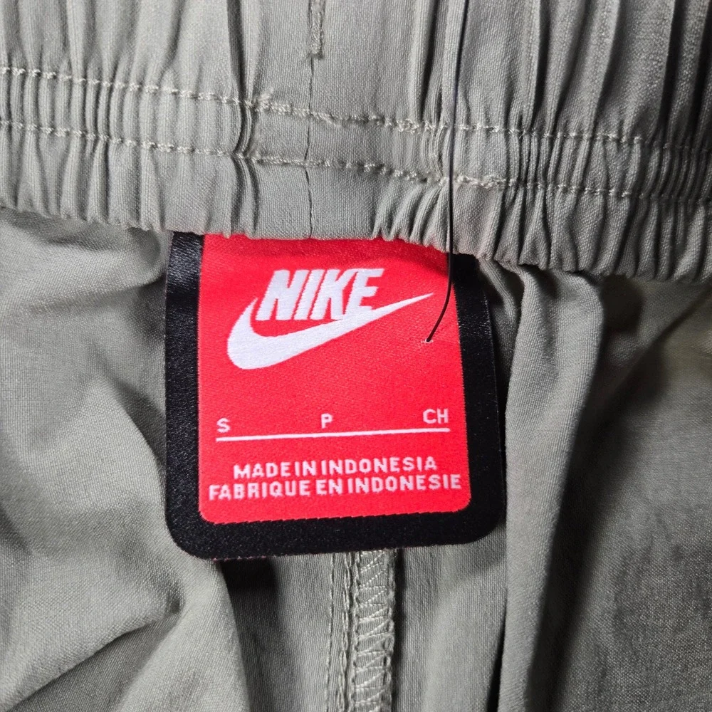 Nike Tech Woven Oversized Pants Mens Small Olive Green Techwear Gorpcore Utility